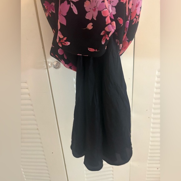 Jones New York Pink and Black Sleeveless V-Neck Midi Sundress - Picture 3 of 4
